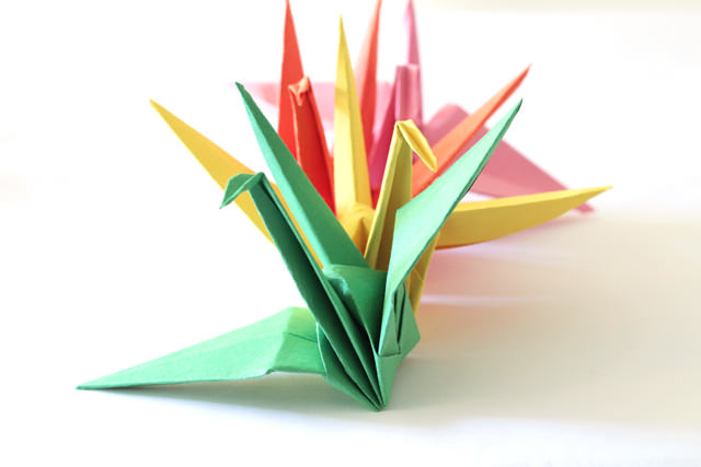 How to make paper cranes?
